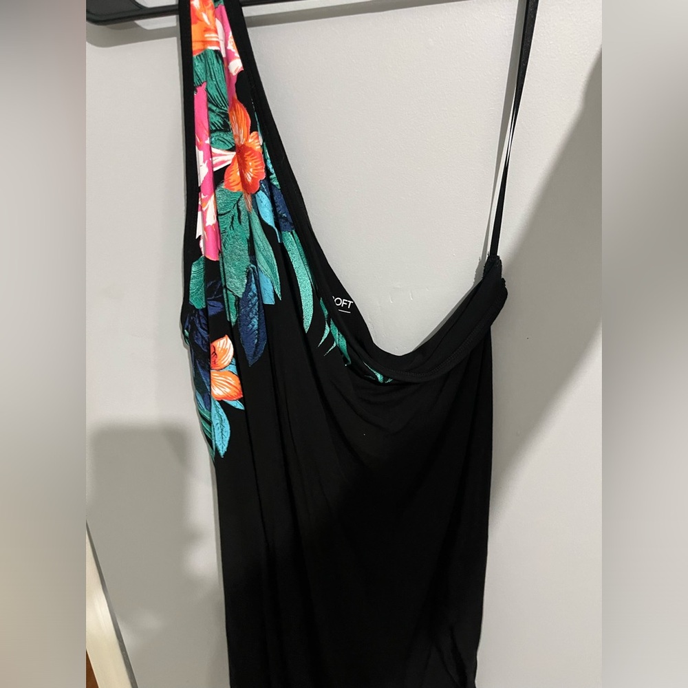 Torrid super soft size 1 one shoulder shirt